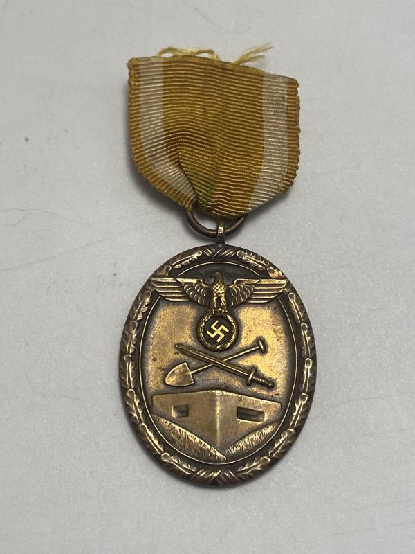 Early Brass Westwall Medal