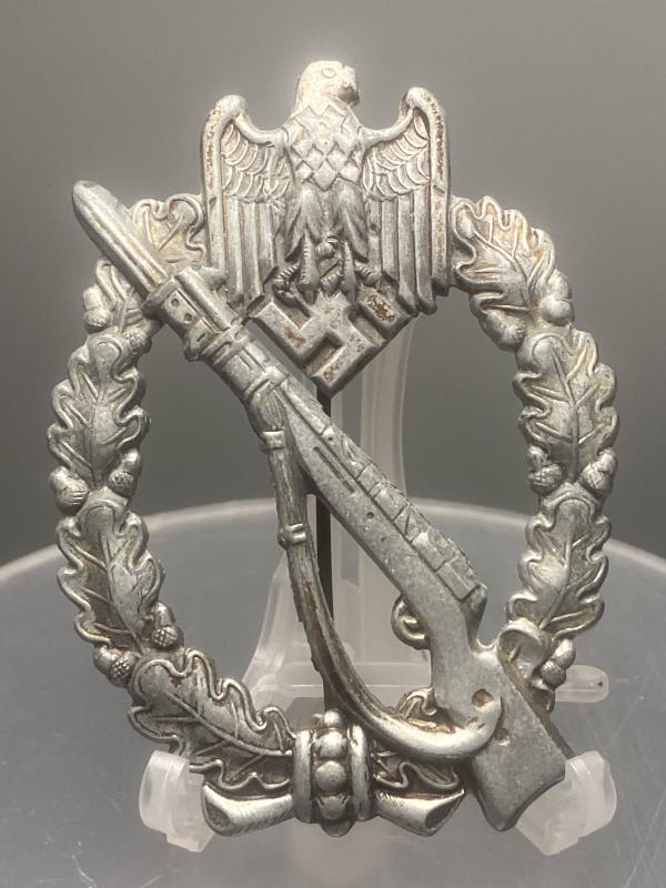 Infantry Assault Badge In Bronze Unmarked