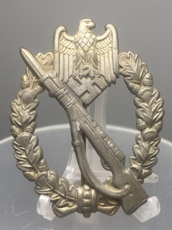 Hollowback Infantry Assault Badge in Bronze