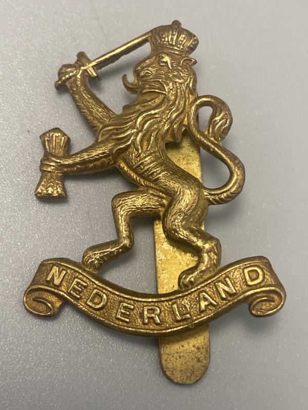 WW2 British Made Free Netherlands Forces Cap Badge