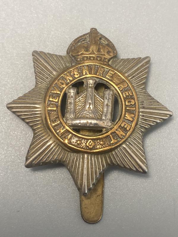 WW1/WW2 The Devonshire Regiment Cap Badge