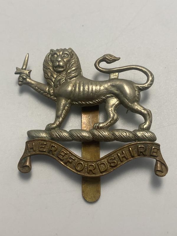 WW1/ WW2 Hertfordshire Regiment Cap Badge