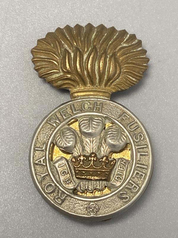 WW2 Royal Welsh Fusiliers Cap Badge