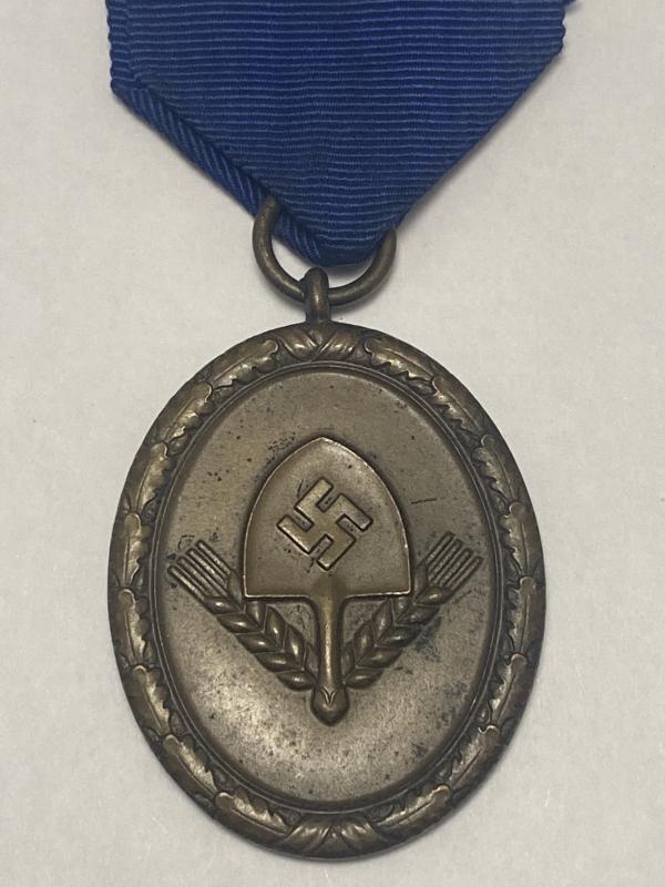 Four Year Reich Arbeitsdienst RAD Service Medal