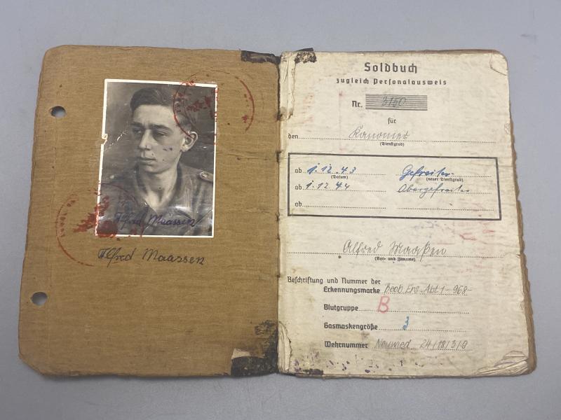 German Army Soldbuch Ob.Gefr Alfred Maassen 3./Bb.49 Artillery