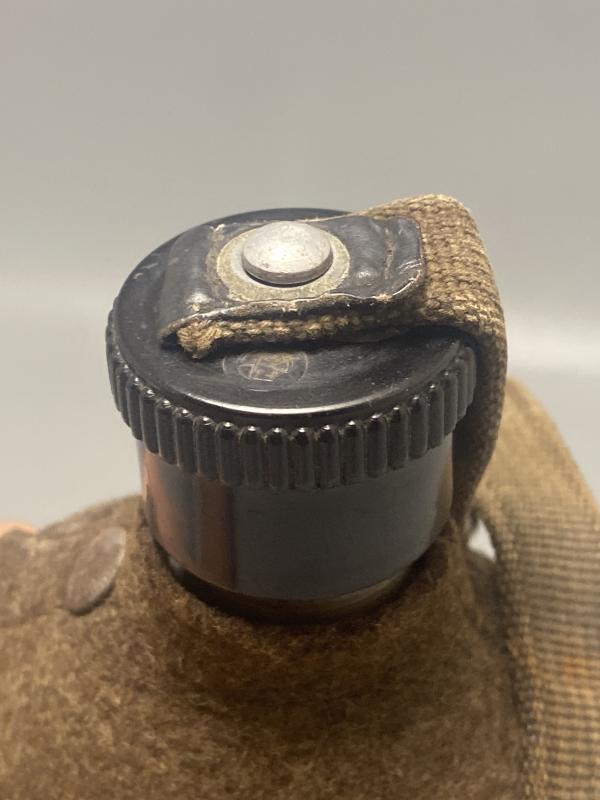 German Army Water Bottle Matching MN42 With Bakerlite Cup