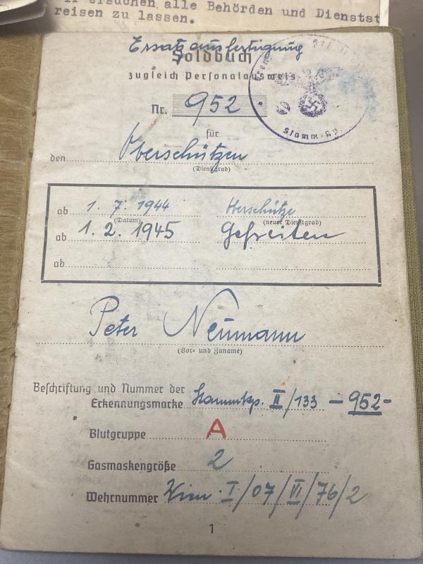 German Army Soldbuch Group Gefr. Peter Neumann Stamm-Kp.Ls.Ers.Btl.11/17
