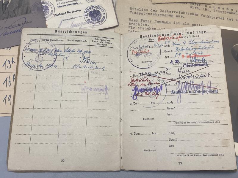 German Army Soldbuch Group Gefr. Peter Neumann Stamm-Kp.Ls.Ers.Btl.11/17