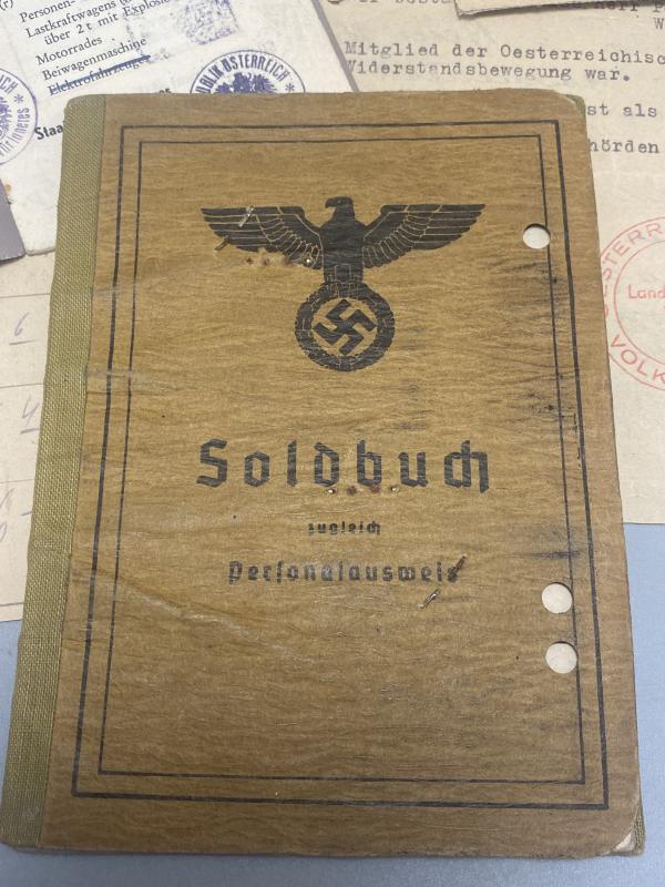 German Army Soldbuch Group Gefr. Peter Neumann Stamm-Kp.Ls.Ers.Btl.11/17