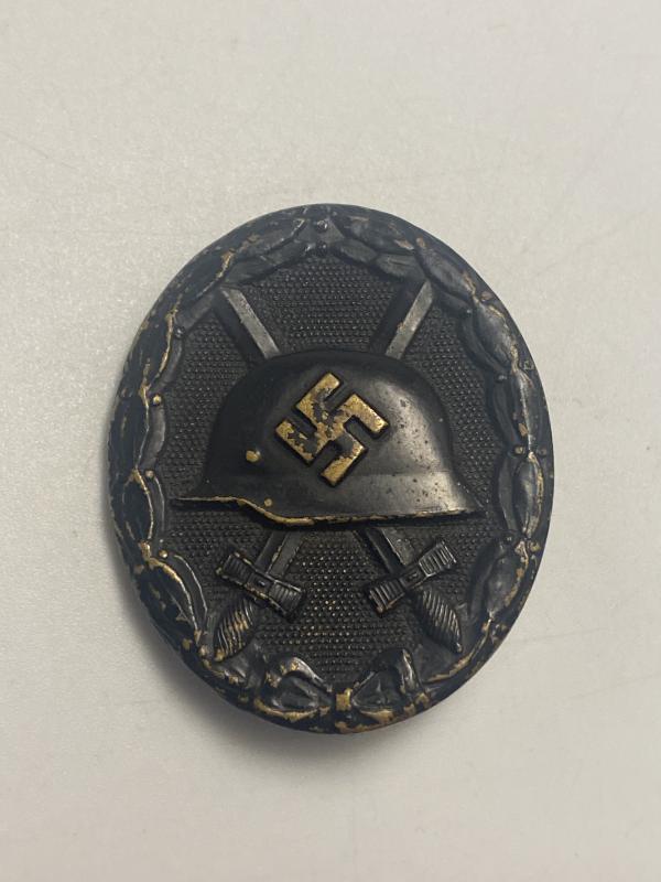 Black Wound Badge