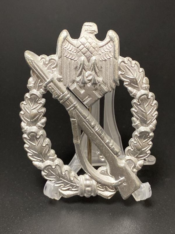 Silver Infantry Assault Badge Solid Back Shuco