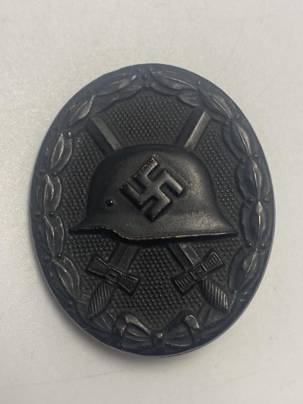 Black Wound Badge