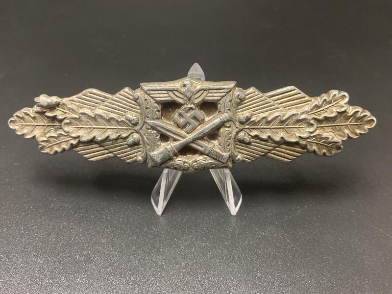 Bronze Close Combat Clasp Type 2 Friedrich Linden Ludenscheid