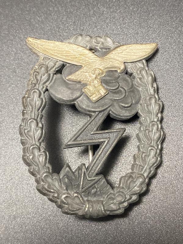 Luftwaffe Ground Assault Badge JE Hammer