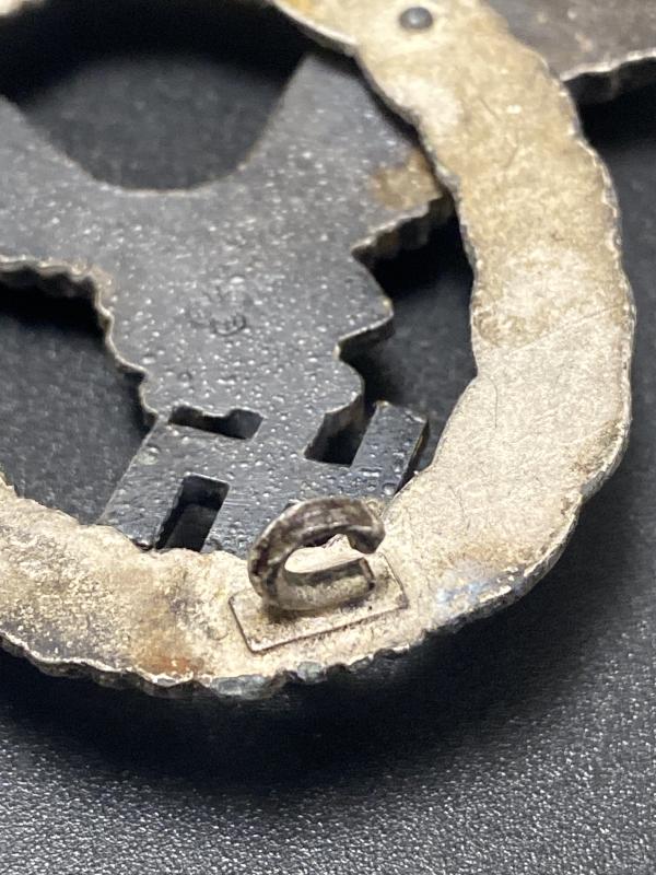 Luftwaffe Pilots Badge Brüder Schneider AG
