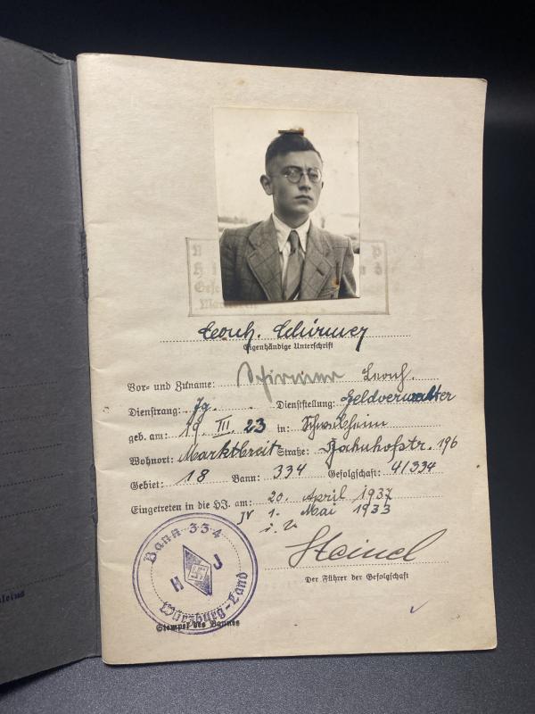 HJ Fuhrerausweis Leonhard Schirmer With Leistungsbuch & Woven Silver Proficiency Badge