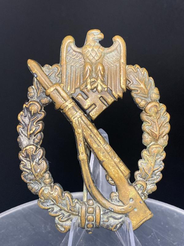 Rare Buntmetall Infantry Assault Badge in Bronze BH Meyer