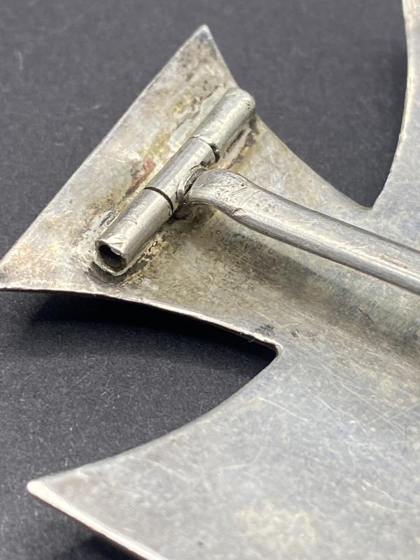 WW1 Iron Cross First Class Silver Frame Marked 800 Vaulted Variant