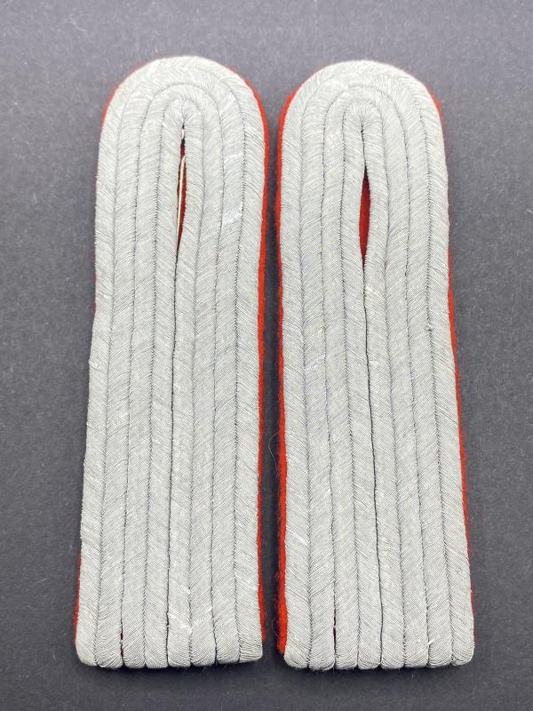German Army Artillery Leutnant Shoulder Boards (Unissued)