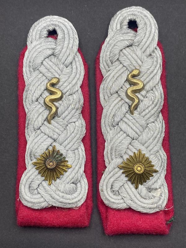 German Army Oberfeldveterinär (Lt.Colonel) Shoulder Boards