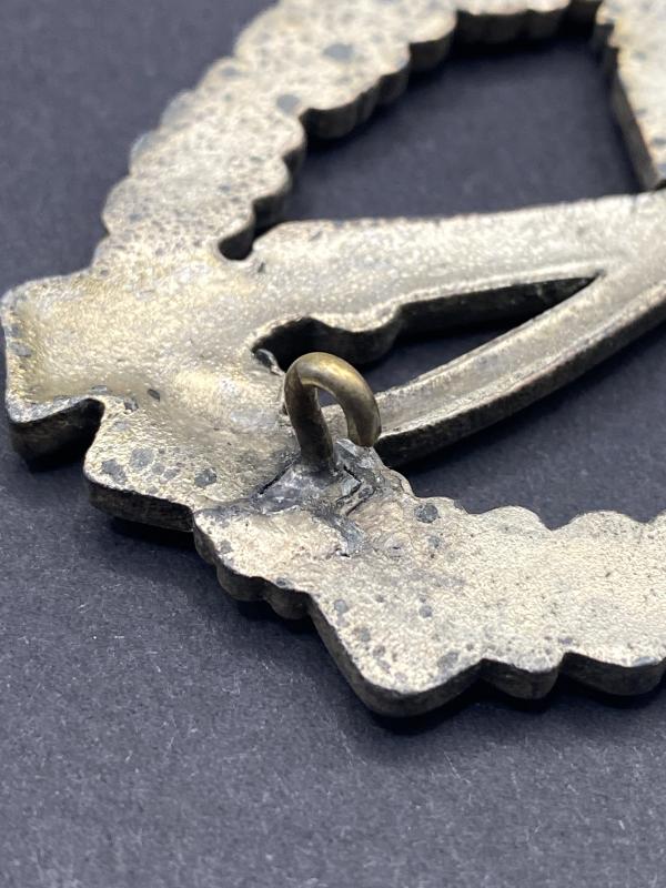 Silver Infantry Assault Badge R.S.S. Richard Simm & Sohne