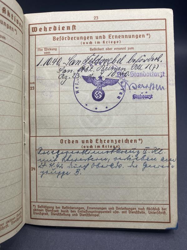 German Army Wehrpass Feldwebel Johannes Hohlrüsch Feld Lazarette Staff