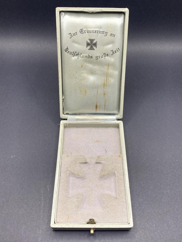 WW1 Imperial Iron Cross Second Class Private Purchase Case