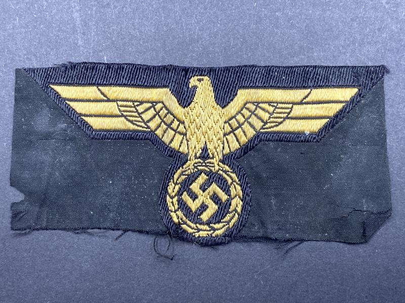 Left Facing Reichbahn Sleeve Eagle