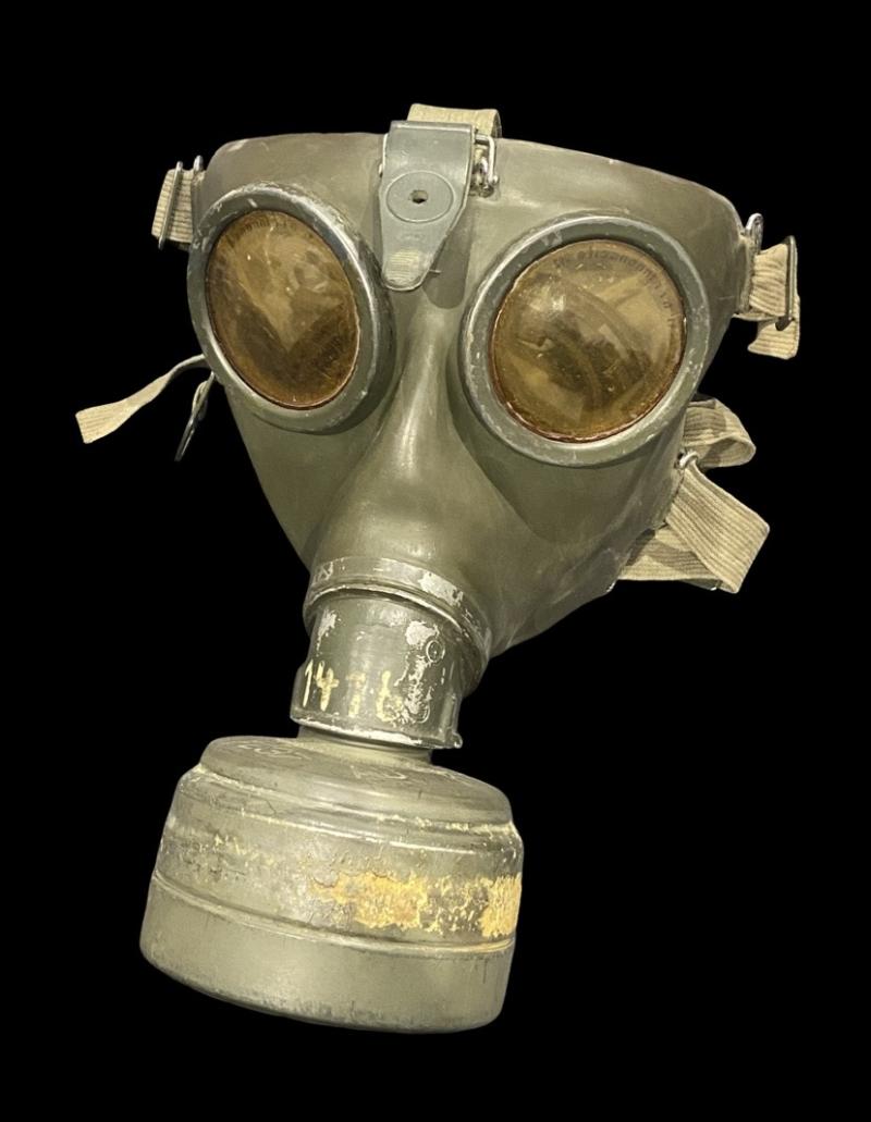 1943 German Army Gas Mask Size 2 Rubberised With Filter
