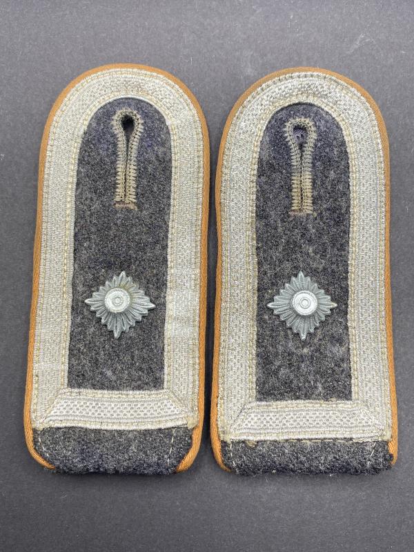 Luftwaffe Nachtrichten Feldwebel Shoulder Boards
