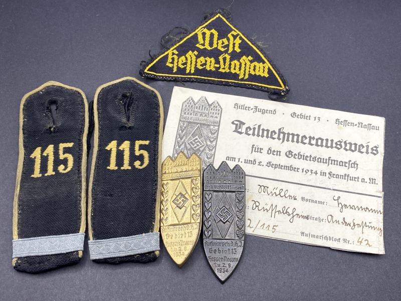 HJ West Hessen-Nassau 2/115 Grouping With 1934 March Badges