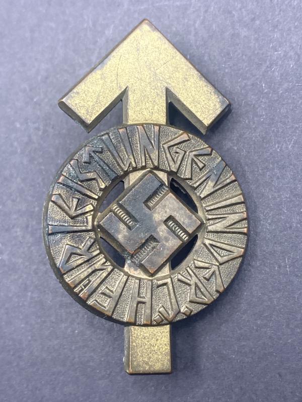 Bronze Grade HJ Leistungsabzeichen M1/101 Gustav Brehmer