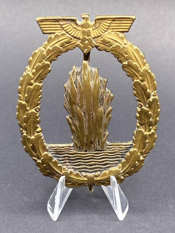 Kriegsmarine Minesweeper Badge Tombak Schwerin