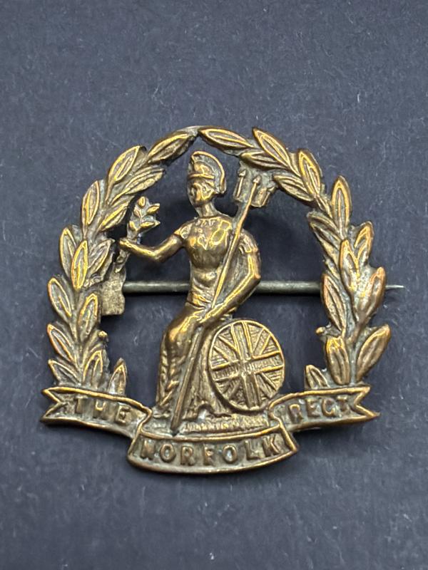 Norfolk Regiment Sweet Heart Badge