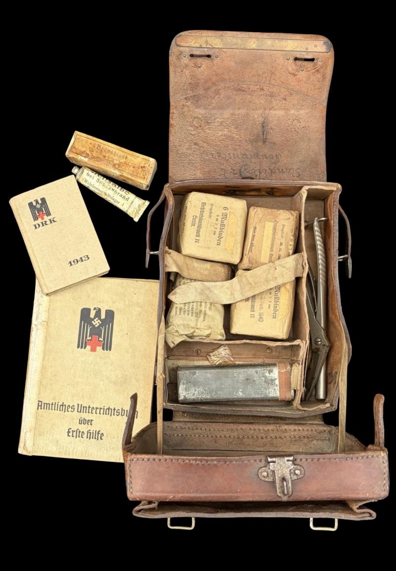 Deutsches Rotes Kreuz Officers Medical Satchel Bag With Contents