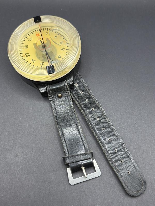 Luftwaffe AK-39 Wrist Compass with Strap