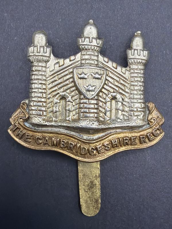 WW2 The Cambridgeshire Regiment Cap Badge