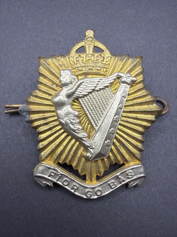 WW2 Irish Regiment of Canada Cap Badge