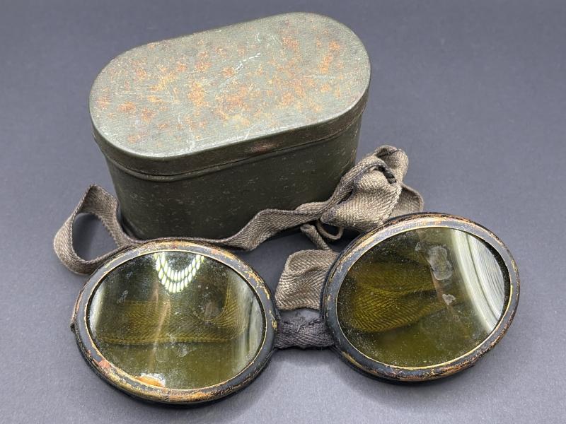 WW2 British Army Goggles & Tin