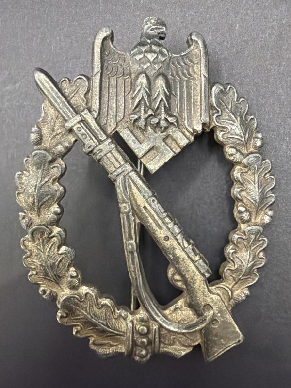 Bronze Infantry Assault Badge Carl Wild