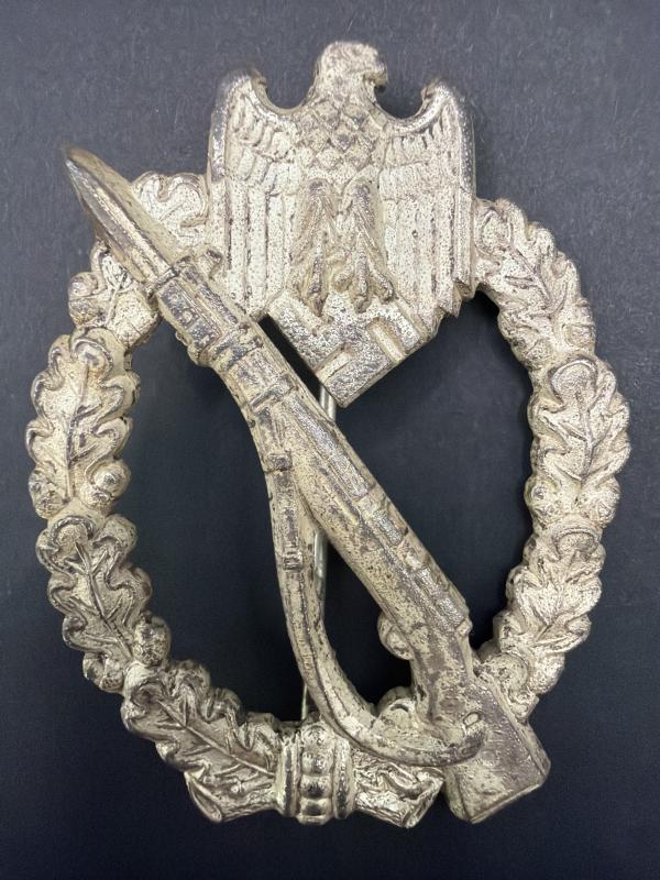 Infantry Assault Badge in Silver Gubruder Wegerdorf Ludenscheid