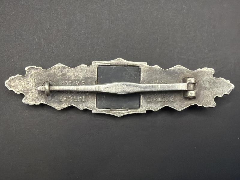 Early Type 1 M&K Close Combat Clasp in Silver