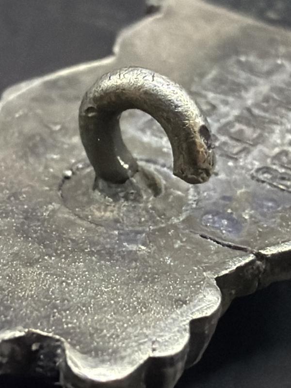 Early Type 1 M&K Close Combat Clasp in Silver