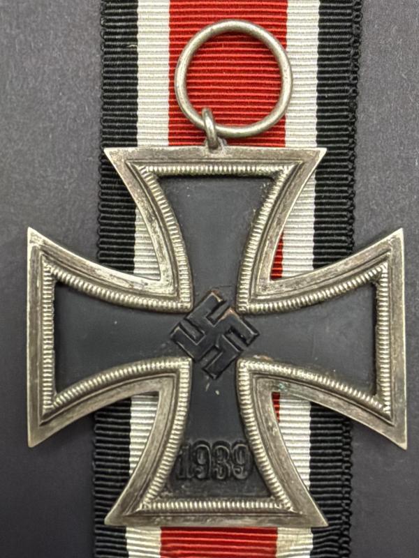 Deschler & Sohn “Round 3” Iron Cross Second Class