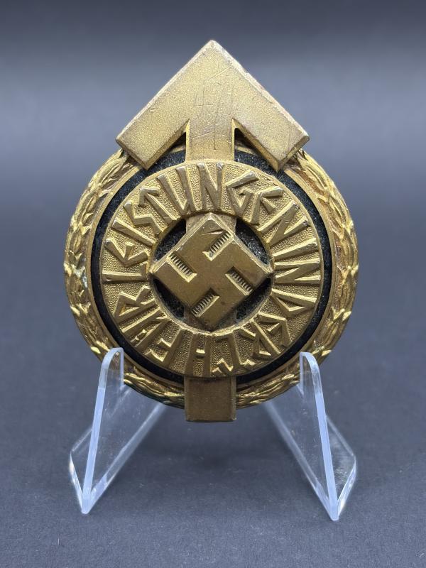 HJ Gold Leaders Badge M1/101 Gustav Brehmer