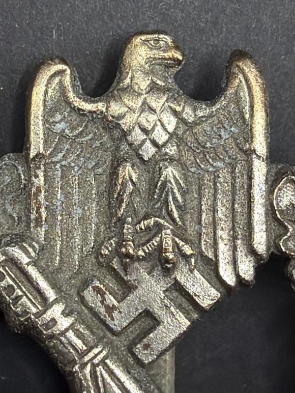 Infantry Assault Badge in Silver Rudolf Souval Wide Pin Variant
