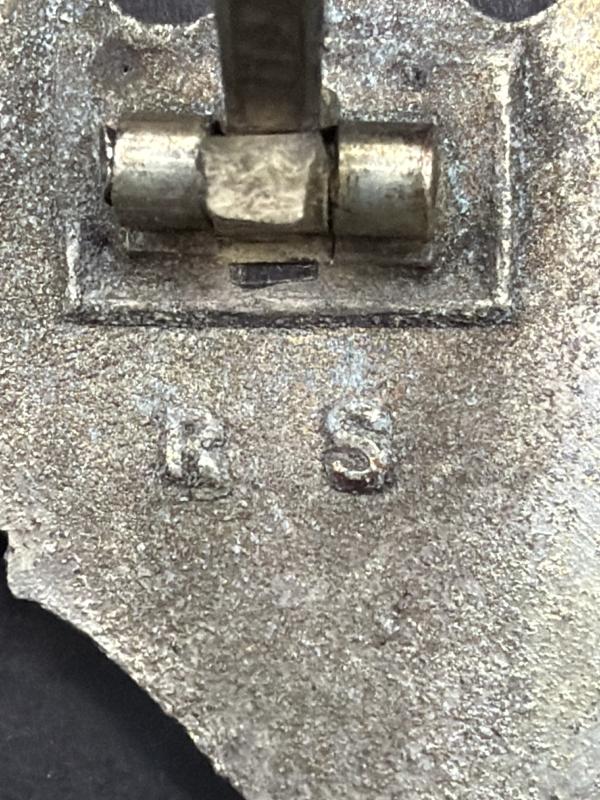 Infantry Assault Badge in Silver Rudolf Souval Wide Pin Variant