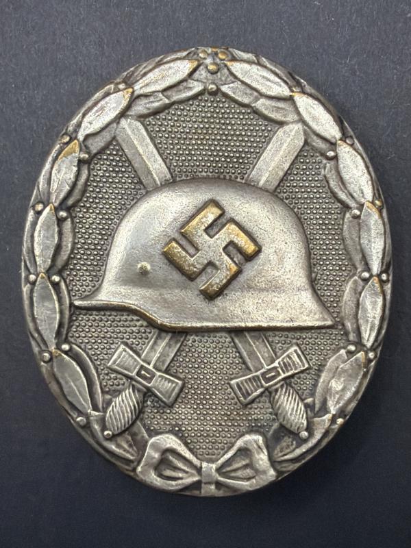 Silver Wound Badge in Tombak