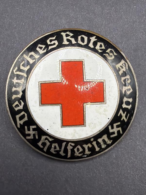 WW2 Deutsches Rotes Kreuz Helferin Neck Brooch