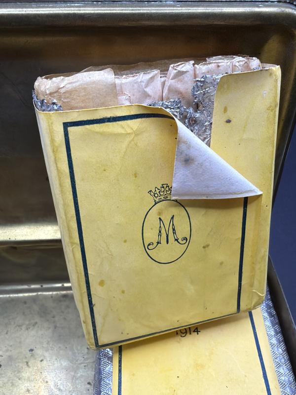 WW1 1914 Princess Mary Tobacco Gift Tin & Card